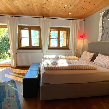 Panorama Sonnberg Gartensauna Terrasse Balkon Dachterrasse
